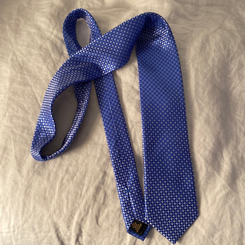 Royal blue neck tie